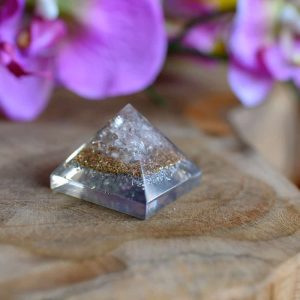 Orgonite Pyramid Mini Rock Crystal (25 mm)