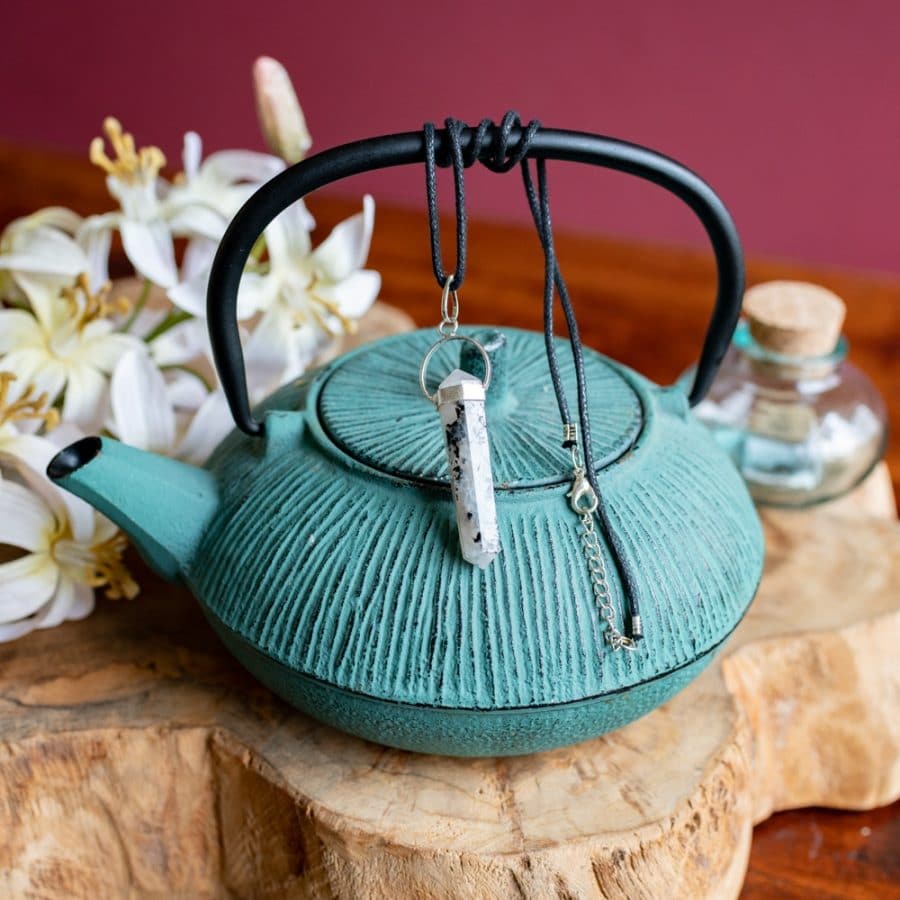 crystal facet pendant on tea pot