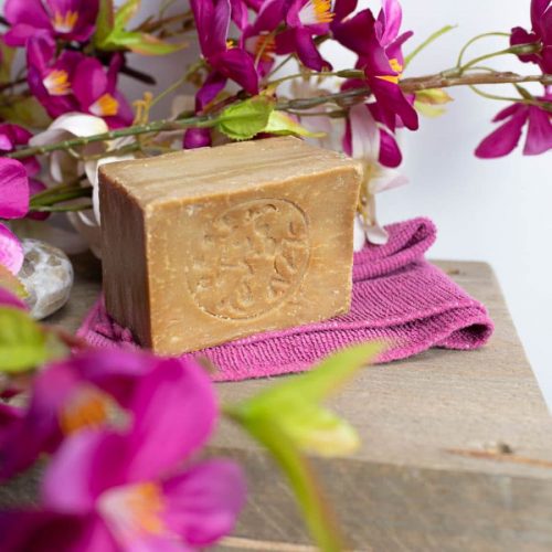 Aleppo Soap Benefits: Secrets of This Soothing Soap