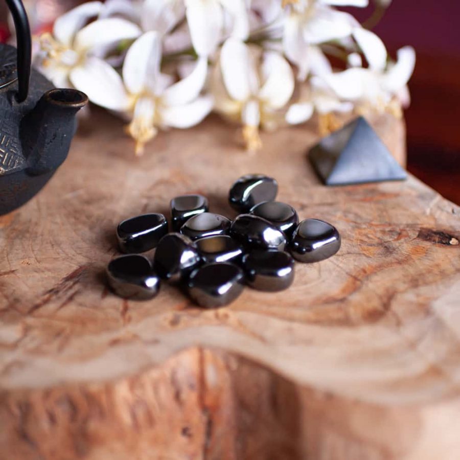 hematite tumbled stones