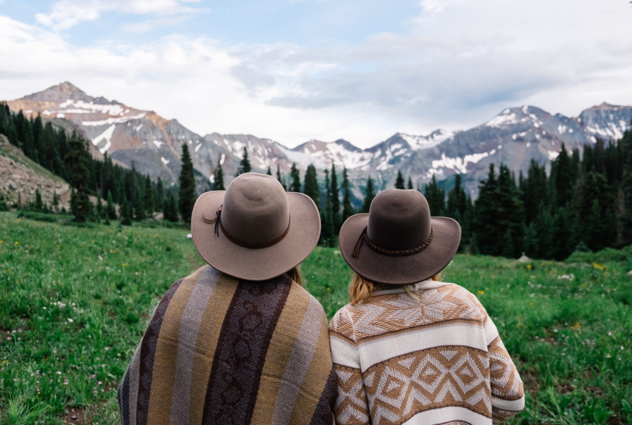 gemini twins in mountains