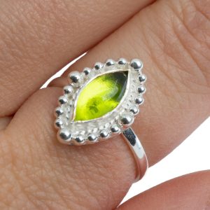 Gemstone Ring Peridote - 925 Silver (Size 17)