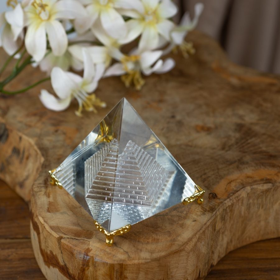 clear crystal pyramid feng shui