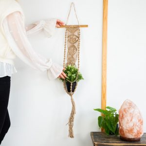 Handmade Macramé Pendant - Jute - Plant Holder (96 cm)