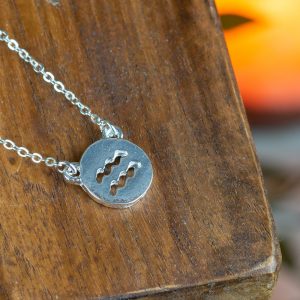 Brass Horoscope Pendant Aquarius (12 mm)