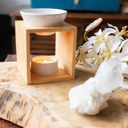 Burning Fragrance Oil: Tips for Vaporizing Aromas