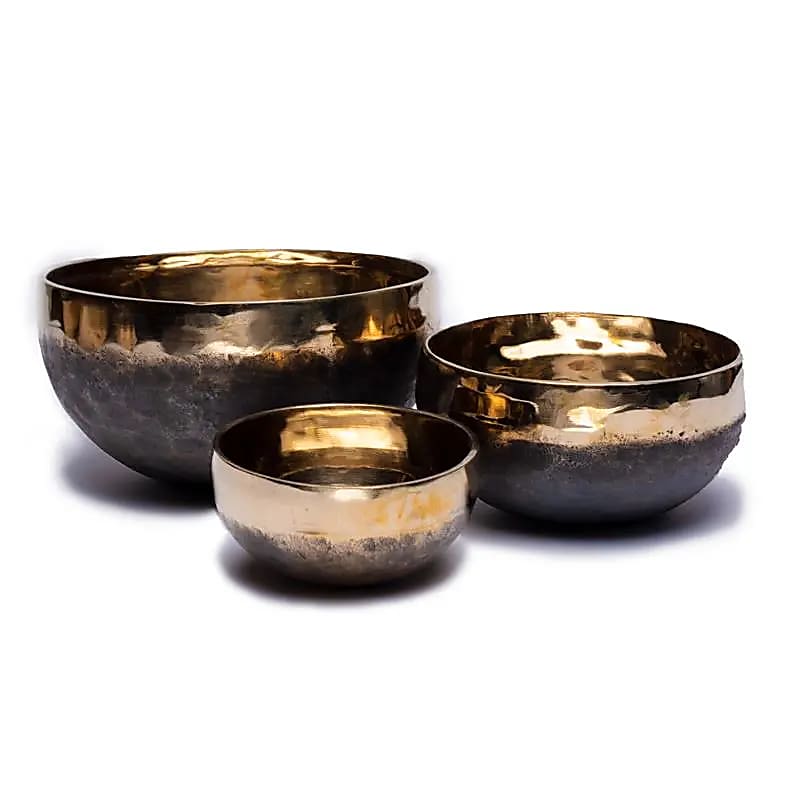 Black Ishana Singing Bowl in Bronze - Weight 1700-1800 grams